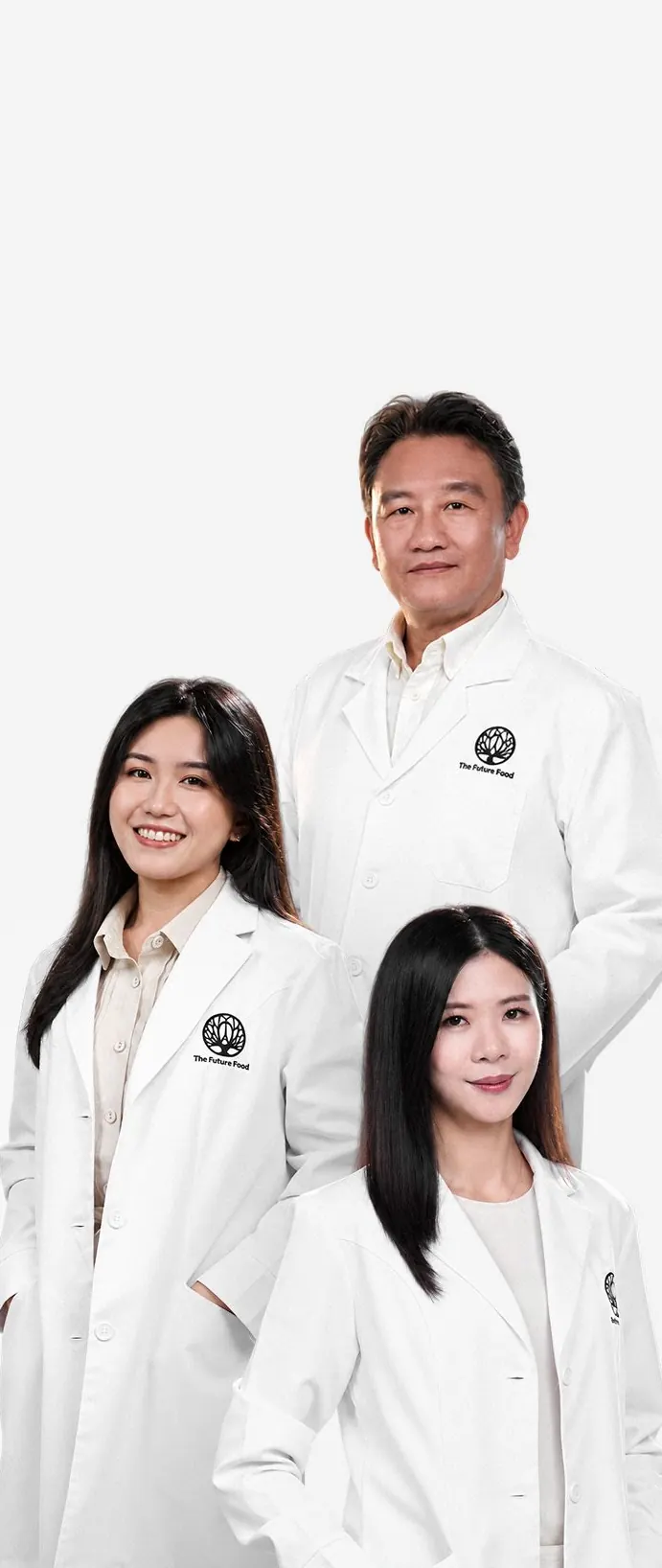 Three professionals: pharmacist Yu Kaixin, TCM practitioner Dr Yang Qingxian and dietitian Deng Ziyi