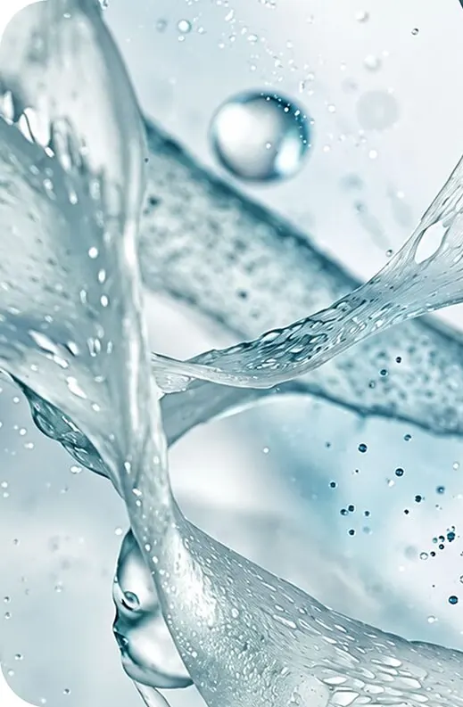 清透的水流与水珠